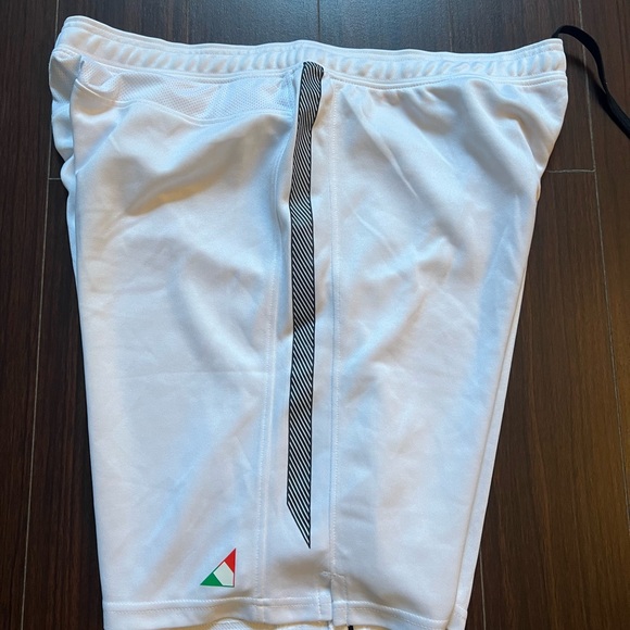 2x Pair of Men’s Diadora Soccer Shorts - Size XL - Picture 4 of 6